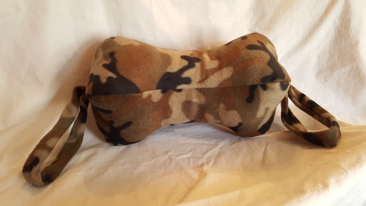 neck pillow shaped like dog bone