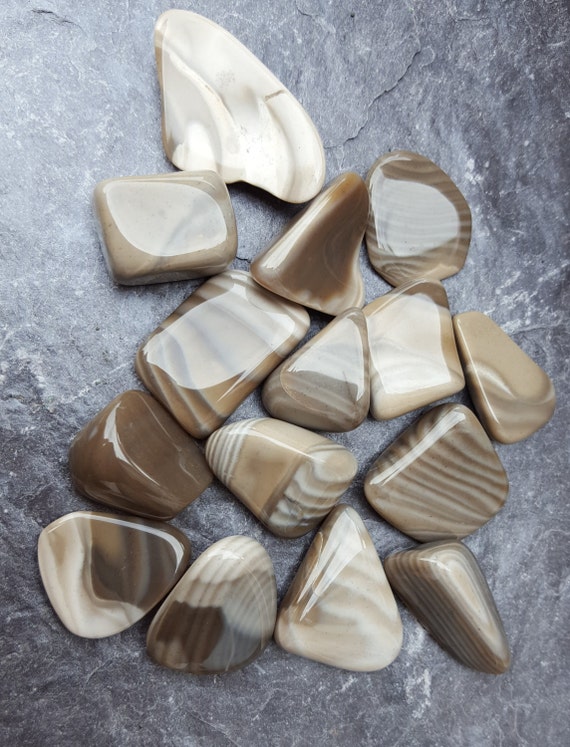 Polish flint Banded / striped flint Sleep well talisman Optimism