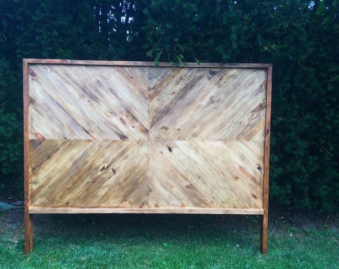 Chevron Wood Headboard, King, Queen, Full/Double, Twin, Herringbone Headboard, Farmhouse Headboard, Rustic Headboard, Wooden Headboard