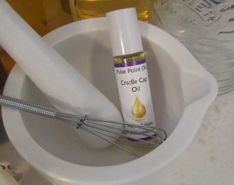 Cradle Cap relief massage oil. Dermatitis Anti infection baby scalp treatment oil. Infant cradle cap healing scalp oil. Seborrhoeic eczema
