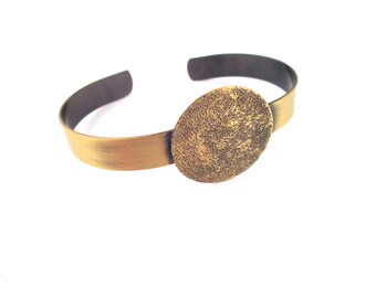 1 Brass Cuff Bracelet with a 25mm Pad