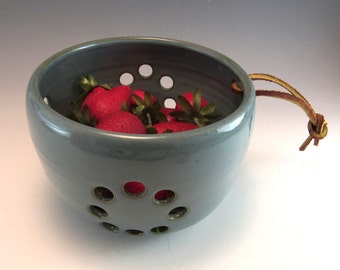 Pottery Berry Bowl / Colander / Fruit Strainer/Berry Basket/Fruit Strainer