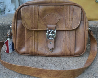Vintage Caramel Brown American Tourister Carry On/Overnight Bag Luggage Suitcase Diaper Bag Purse With Keys