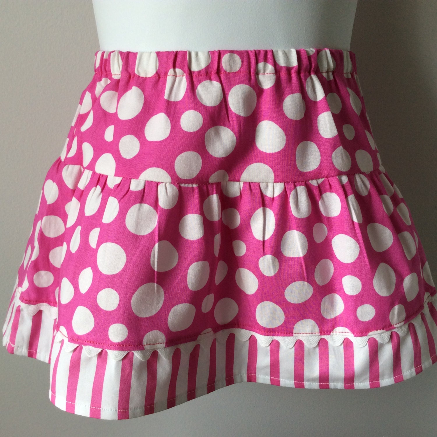 Toddler girl's hot pink and white skirt