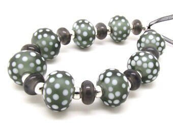 Grey Lampwork Bead Set, Etched Lampwork Beads, Glass Beads, UK, FHFteam, SRA