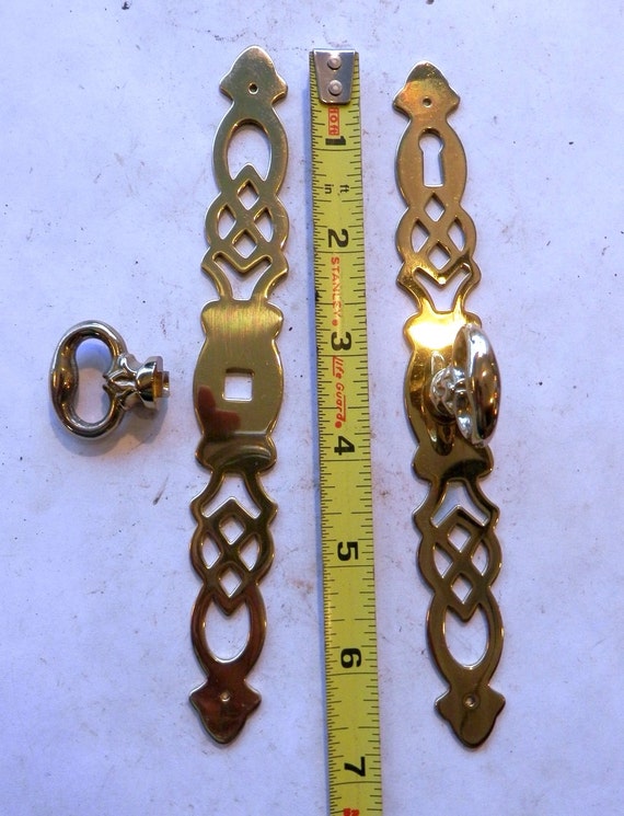 choice solid brass Openwork door pull with mock key