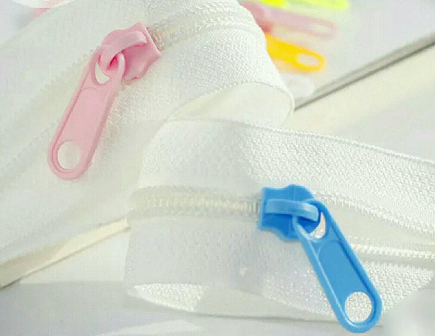 Plastic zipper pull tabs for handmade items from PinkSotong on Etsy Studio