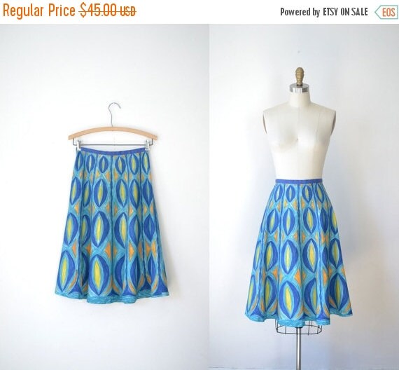 SALE 1950s Skirt / 50s Hand Painted Skirt by FemaleHysteria