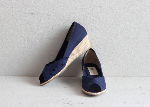 Vintage Peep Toe Sandals . Navy Blue Shoes . Peep Toe Wedges