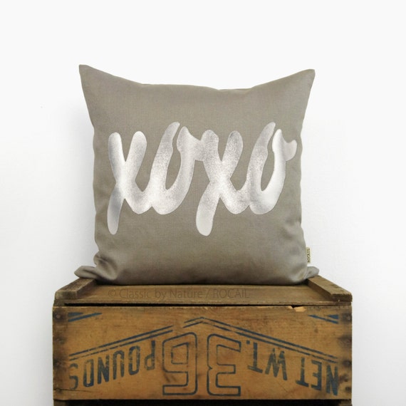 Items similar to Personalized metallic ilver XOXO word decorative