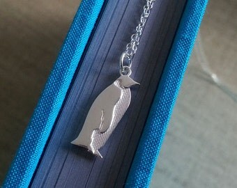Penguin Necklace. Sterling Silver Penguin Pendant, Sterling Silver Necklace, Simple Dainty Everyday, Winter Jewelry, Animal Jewelry
