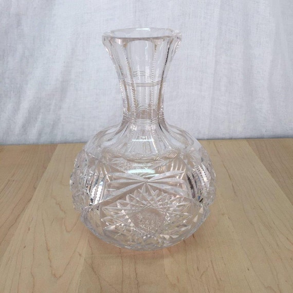 Cut Crystal Vase Starburst pattern 6 wide x 8.5