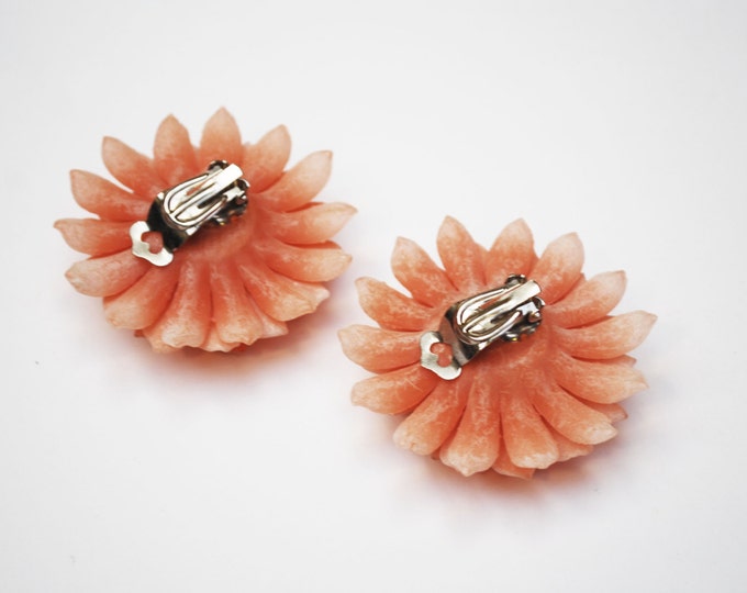 Coral Flower Clip on earrings Vintage plastic layerd petal floral