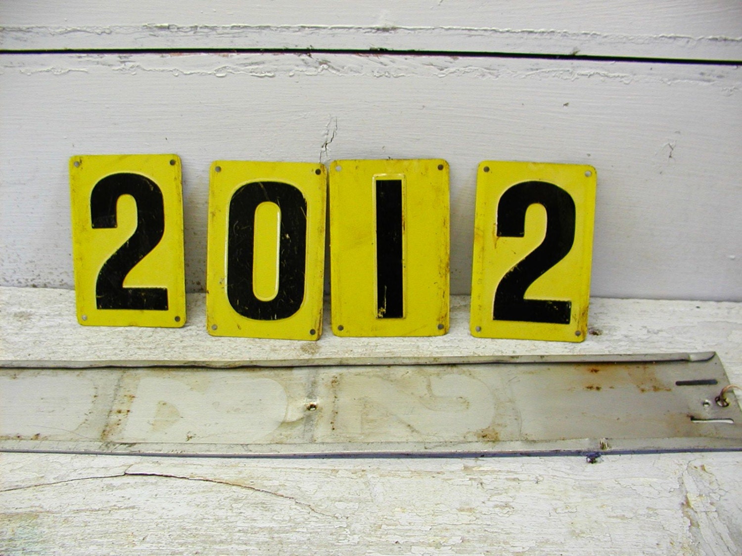 metal-numbers-address-placard-2012-2021-1220-number-0