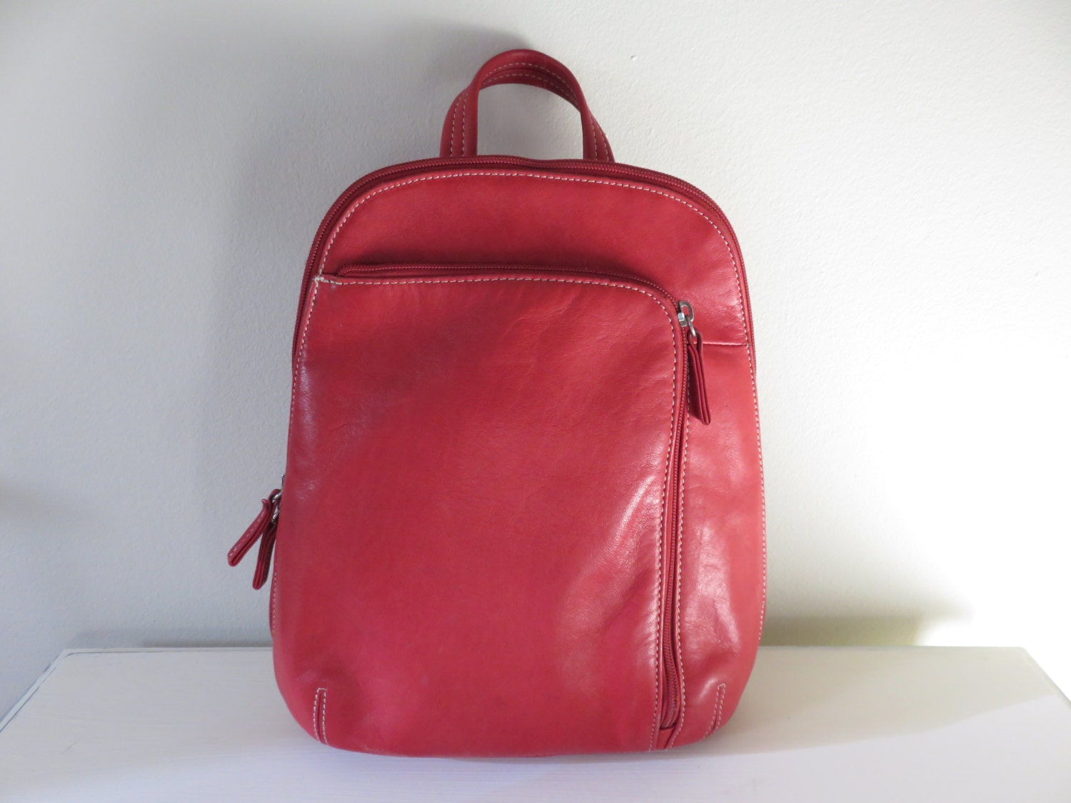 Vintage Red leather Tignanello Backpack purse in Excellent