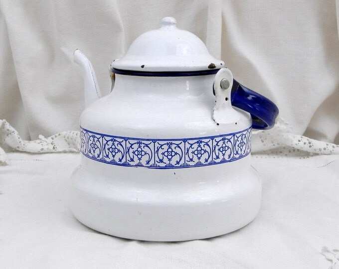 Vintage French Enamelware White and Blue Kettle / French Country Decor / Vintage Kitchenailia / Kitchenware / Retro Home Interior / Ruistic