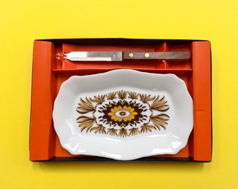 Westminster Australia 'Santiago' porcelain serving platter w/ knife (c. 1970-77)