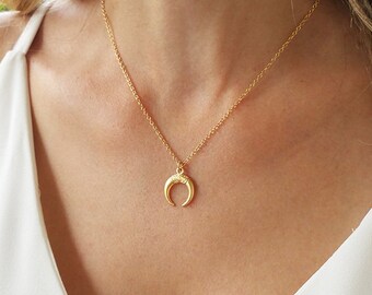 Gold horn necklace, Gold necklace, Double horn necklace, Bohemian necklace, Gold charm necklace, Crescent pendant, Bone necklace