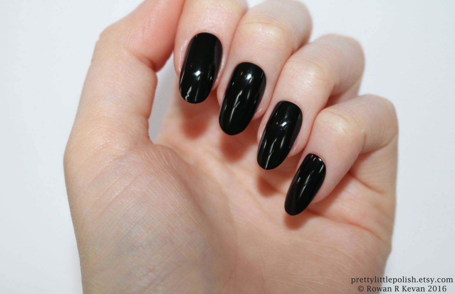 Black oval nails Nail designs Nail art Nails Stiletto