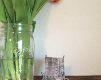 Vertical Scissor Business Card Holder