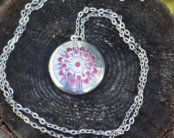 Stylish Essential Oil Diffuser Necklace
