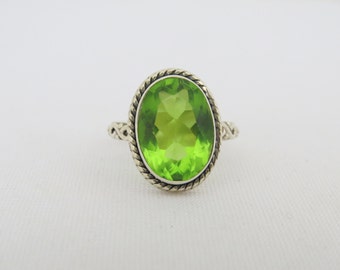 Vintage Sterling Silver Oval Peridot Ring Size 7.25