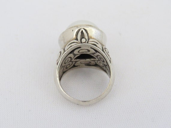 Vintage Modernist Sterling Silver White Pearl High Dome Ring