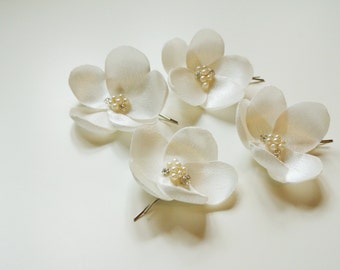 Bridal hair flower Wedding hair flower , Flower Hair Pins, Bridal Hair Piece, Hair Accessory, Ivory White Champagne Hair Flower