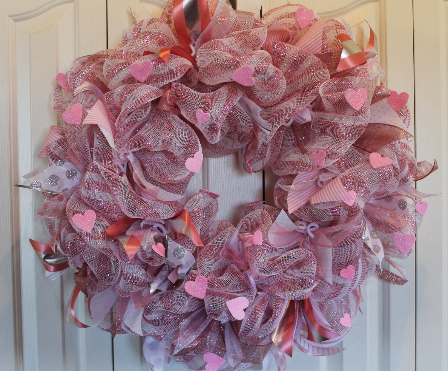 Deco Mesh Pink Heart Wreath. Pink and Siver Heart Decoration.