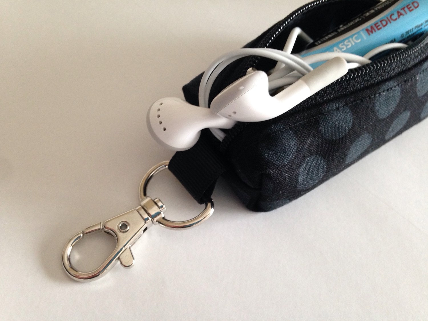 Chapstick holder lip balm zipper pouch mini zippered ear bud