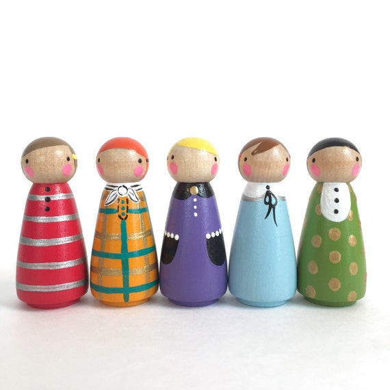 felt clothes for peg dolls