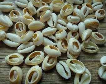 White/Ivory Cut Cowries Shell Beads Cowry Shells 16-20MM 50pcs