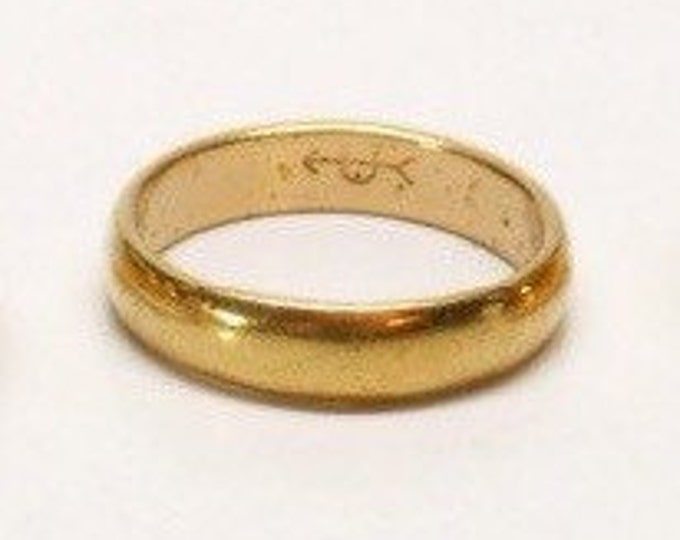 Storewide 25% Off SALE Vintage Slim Gold Tone Designer Ring Band Featuring Smooth Simplistic Design With Makers Mark
