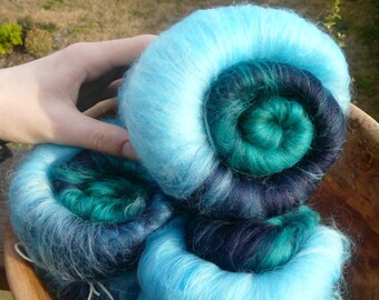 The Lady of Shalot Batts, 4.4 oz, Merino, Cashmere, Viscose, Nylon, Soy silk, gradient, navy, green, blue, Tennyson, Anne of green gables,