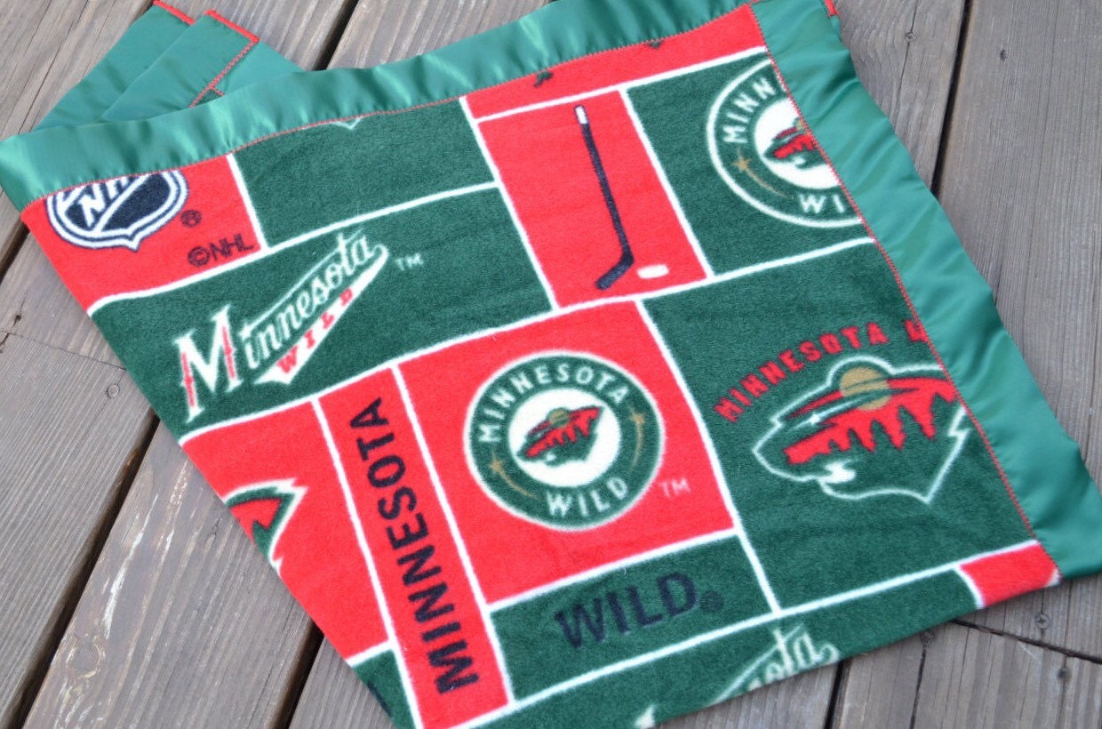Minnesota Wild Hockey Fleece Blanket with Green Satin Binding