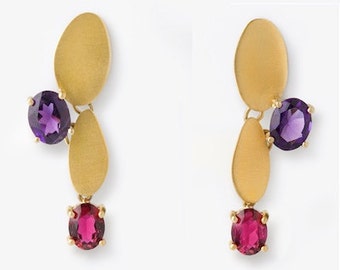 18 Kt Brushed Gold, Ruby and Amethyst Earrings