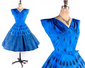 Vintage 50s Dress // 1950s Dress // Blue Dress // Flocked Dress // Party Dress // Full Skirt Dress // Prom Dress - sz S - 26 Waist