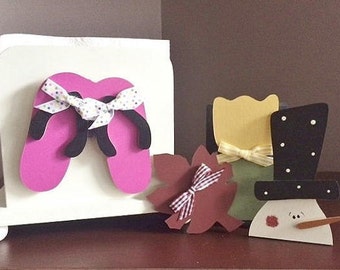 Interchangeable "Seasons" Napkin/Mail Holder