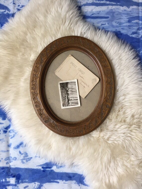 vintage rustic wooden oval etched carved picture frame