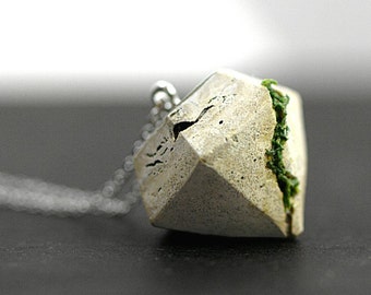 Concrete & Real Moss necklace. Large diamond shaped concrete pendant with real moss. Long necklace. Modern minimalist nature jewelry.