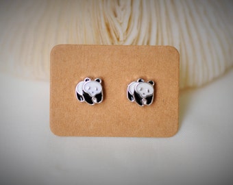 WWF Icon STANDING PANDA Stud Earrring ~ 7 mm - Girls / Casual / Cutie