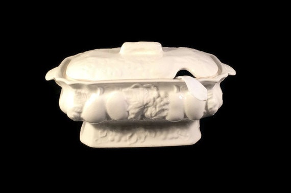 gravy boat with electric warmer vintage electric gravy warmer white ceramic electric gravy gravy boat with electric warmer vintage electric gravy warmer white ceramic electric gravy