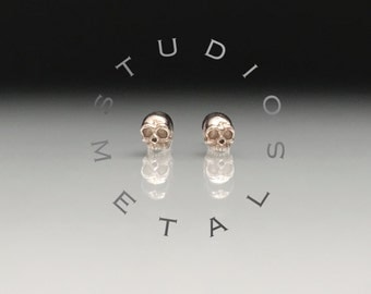 Tiny Gold Skull Stud Earrings, Skull Earrings, White Gold Skull Studs, Solid Gold Skull Earrings, Small Gold Stud Earrings, Baby Skull, E597