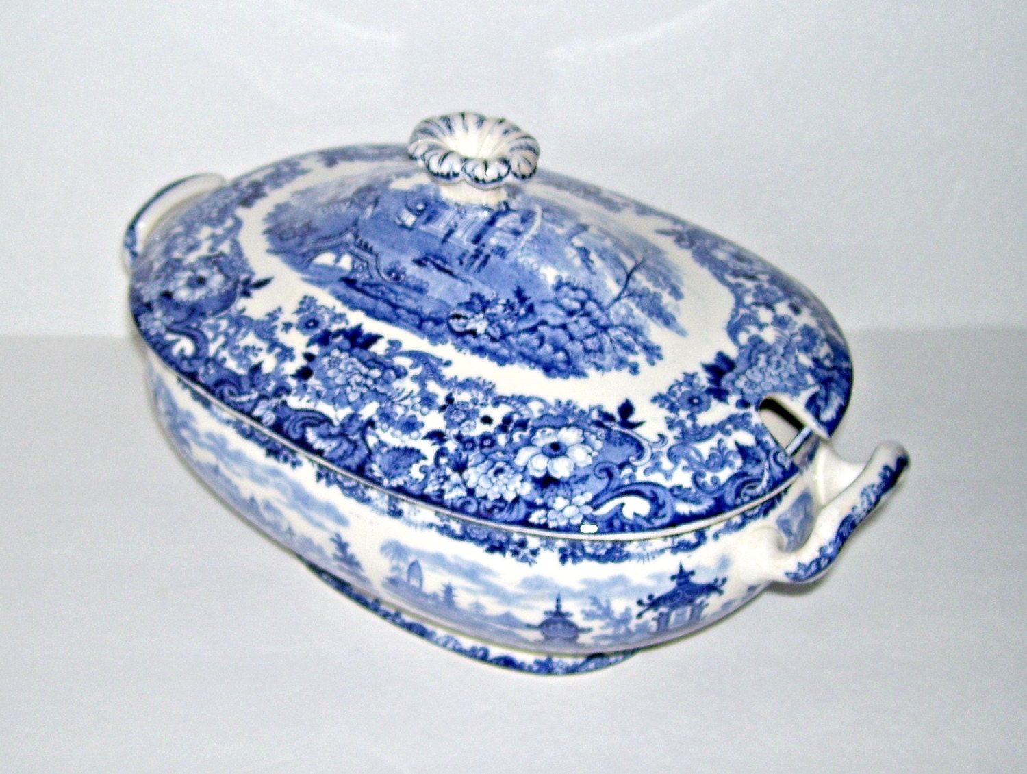 Antique Wedgwood Blue White Transferware Chinese Soup Tureen