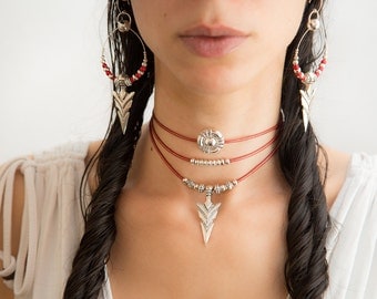 Kiki Red leather Tribal Silver Arrow Choker. Arrow head pendant. Red leather necklace. Native american Navajo Choker. Molax chopa Tribe