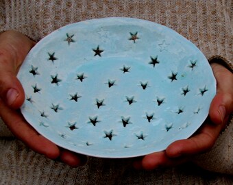 Berry Bowl. Strainer stars. cherries bowl, berry Colander . Ceramic Fruit Bowl