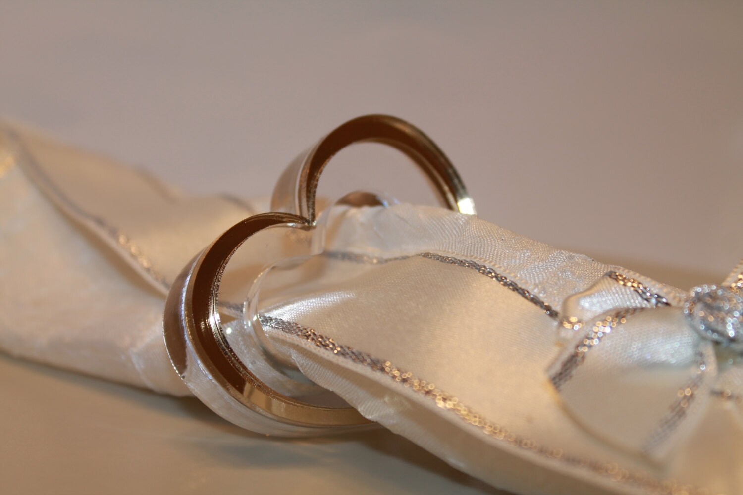gold napkin rings for napkins valentines day decor napkin holders restaurant ware wedding table unique napkin rings dinner parties set of 12 - Wedding Napkin Rings gold napkin rings for napkins valentines day decor napkin holders restaurant ware wedding table unique napkin rings dinner parties set of 12 - Wedding Napkin Rings