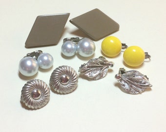 Lot of 5 pairs of vintage earrings, vintage earring lot, clip earrings, mixed clip earring lot, craft lot 1950s 1960s E57