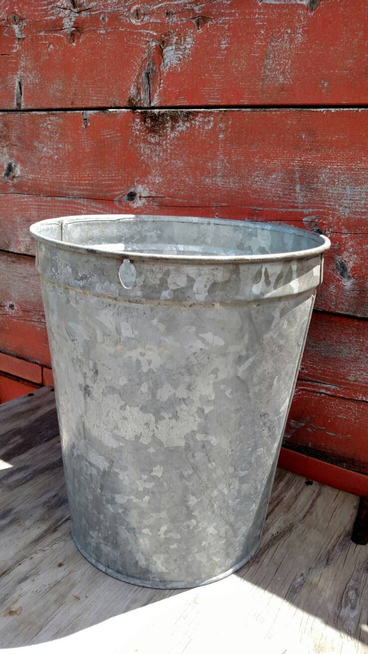 Vintage sap bucket galvanized sap bucket by RoesFamilyMaple