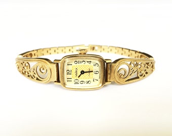 Gold vintage watch. Soviet watch, Women's watch, Women's soviet watch, Vintage watch, Russian watch, "Chaika" 17 jewels, women's wrist watch